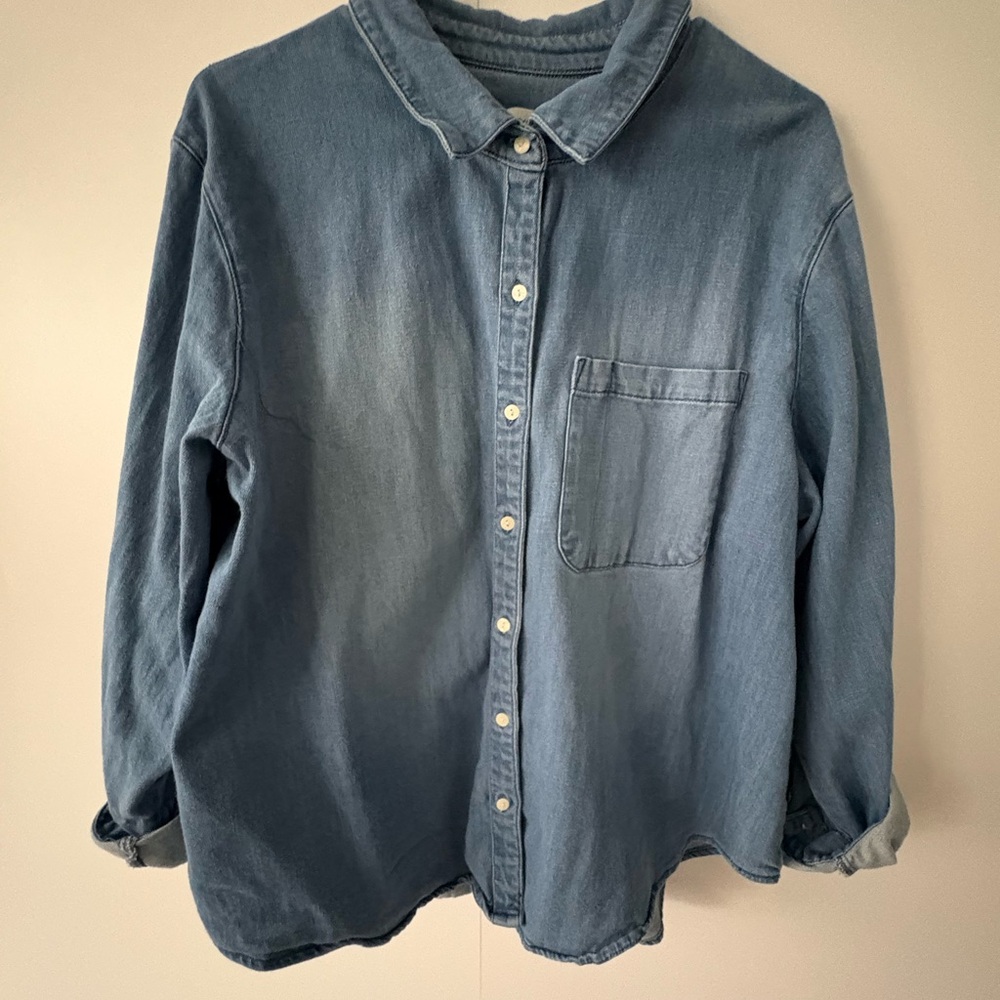 Casual Denim Button-Up Shirt